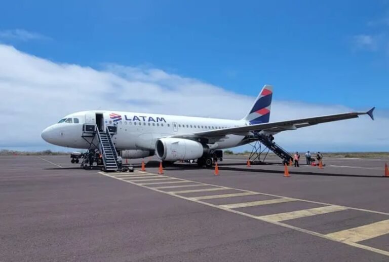 luxury crusies galapagos land based 5 days latam