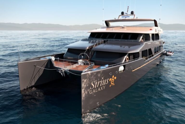 luxury cruise galapagos galaxy sirius catamaran