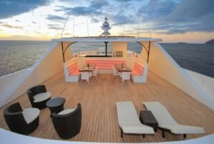 luxury cruise galapagos grand queen beatriz yacht