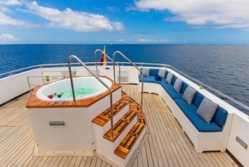 luxury cruises galapagos