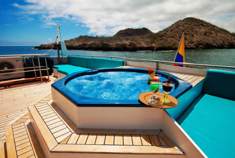 luxury cruise galapagos anahi catamaran pool