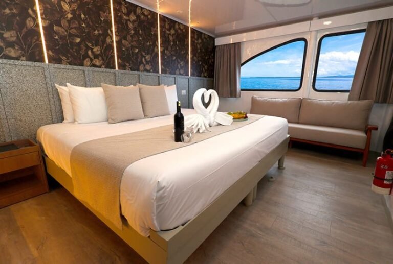 luxury crusies galapagos ecogalaxy catamaran single bed