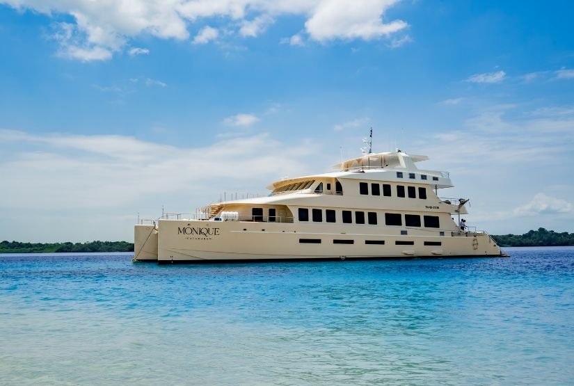 Monique exterior 3